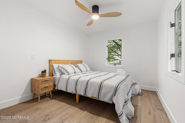 Photo - 39 Upper Lakeview Ave