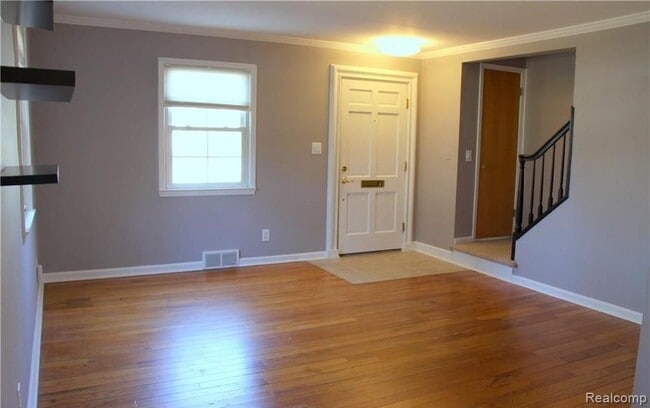 Photo - 1796 Graefield Rd