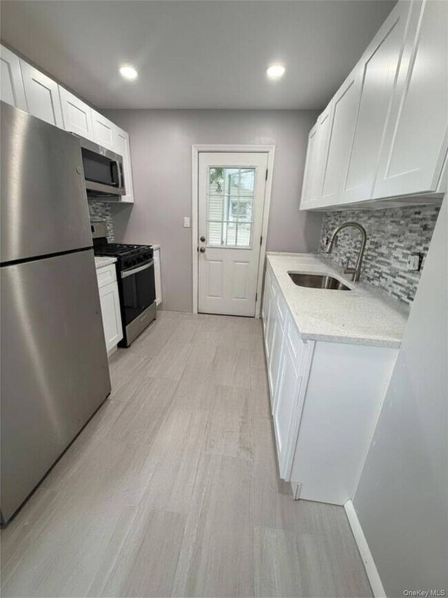 Photo - 790 Wellwood Ave