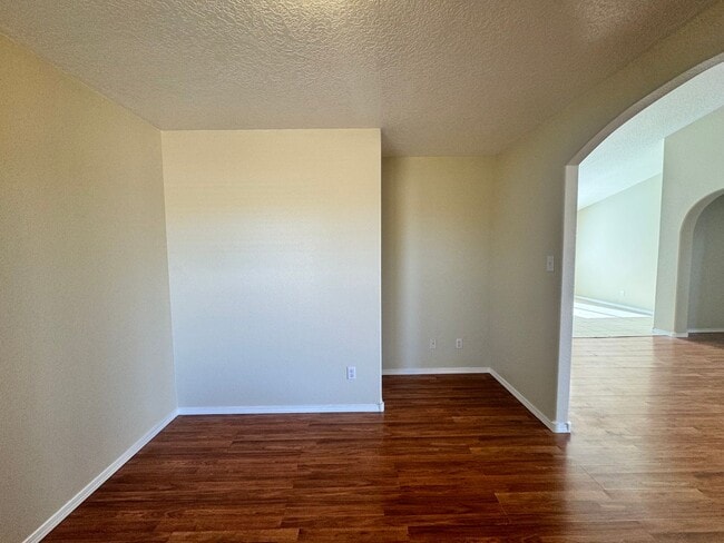 Photo - 3 bed 2 bath home in Huning Ranch
