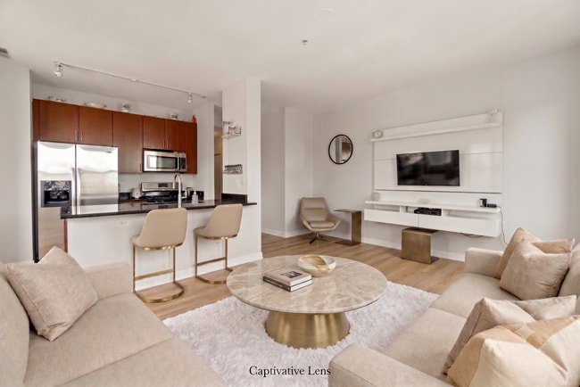 Photo - 451 W Huron St Unidad 1507