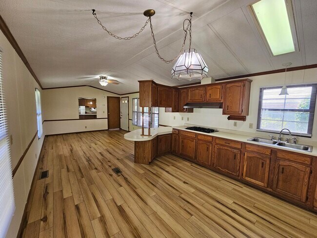 Photo - 3 Singleton Dr