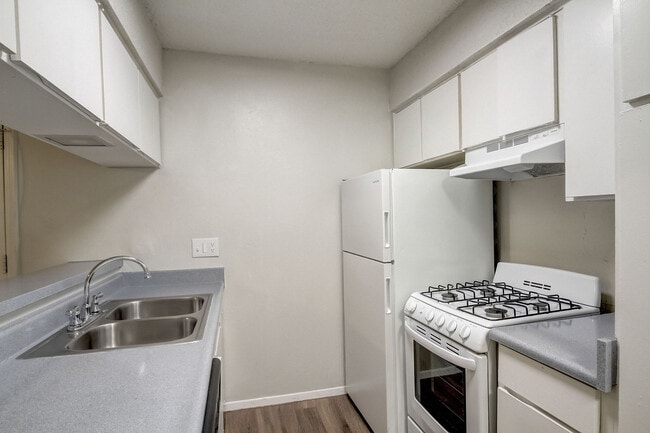 Photo - Miller Square & Spanish Trails