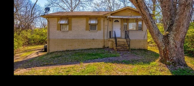 Photo - 105 Mayme Ct