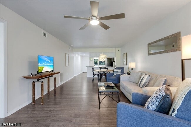 Photo - 15161 Cedarwood Ln Unit 1205