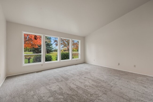 Photo - Farmhouse 3 bed 2 bath with 4.9 acres