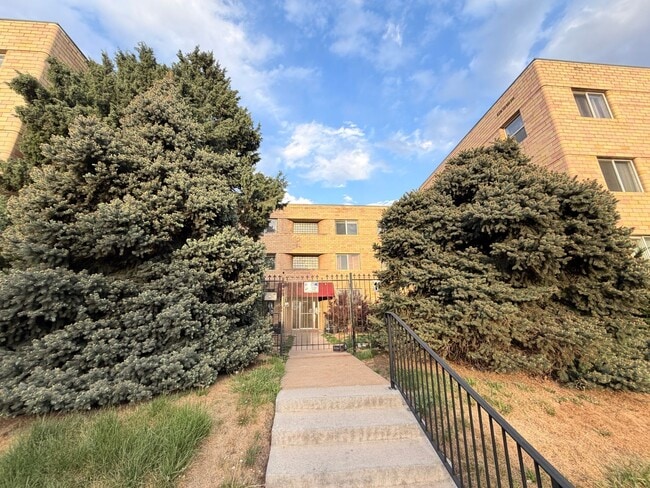 Photo - Turnkey Top-Floor Living in Gated Community Near City Park, Dining & Hospitals