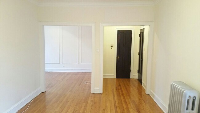 Photo - 710 Seward St