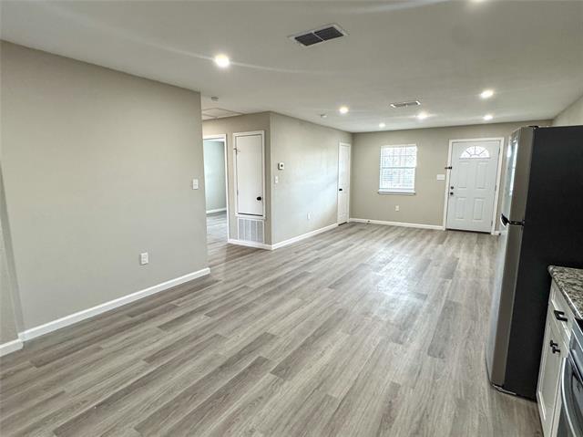 Photo - 216 Smith Cir