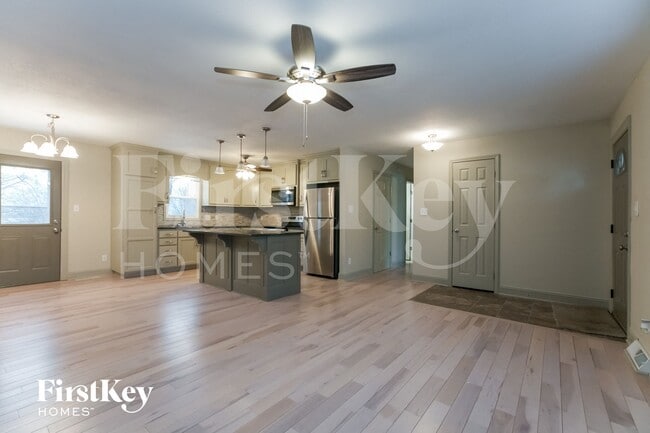 Photo - 16512 Greenwald Dr