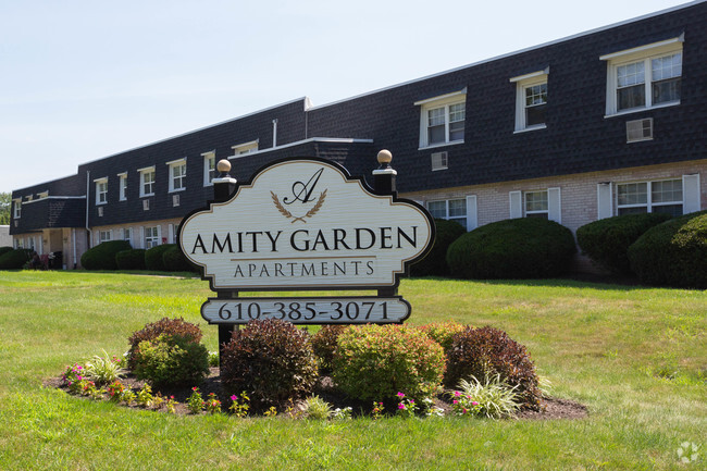 Building Photo - Amity Garden Rental