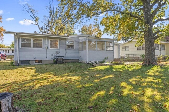 Photo - 9115 Clarion Dr