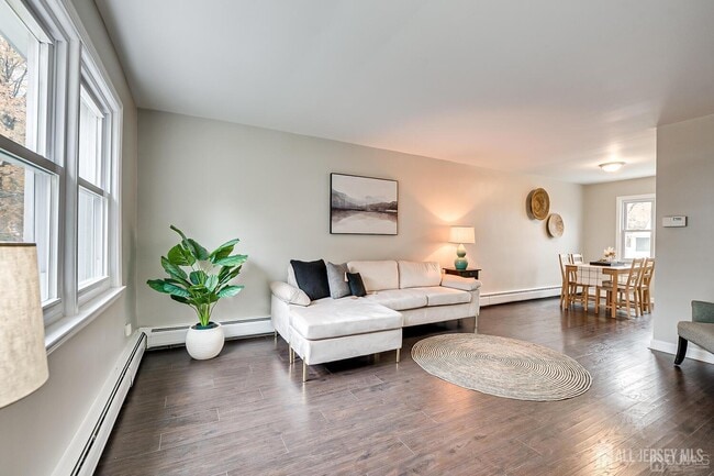 Photo - 35 Victory Ct