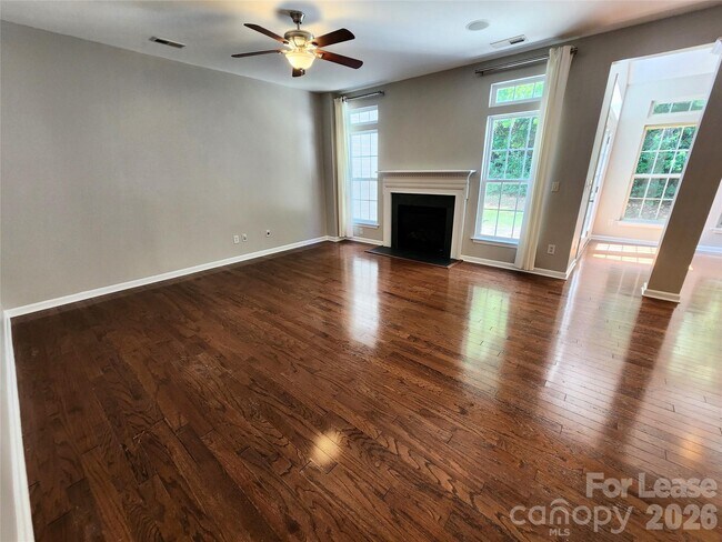 Photo - 3226 Park South Station Blvd