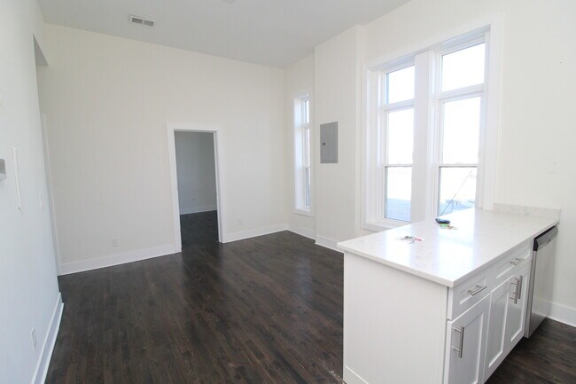 Photo - 2362 N Clybourn Ave Unit 2R