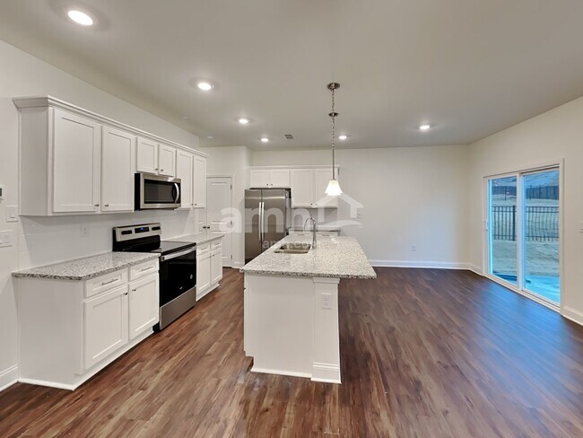 Photo - 560 Smt Vw Ln