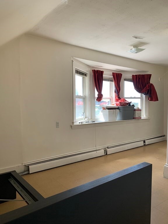 Photo - 151 Central St Unidad #2