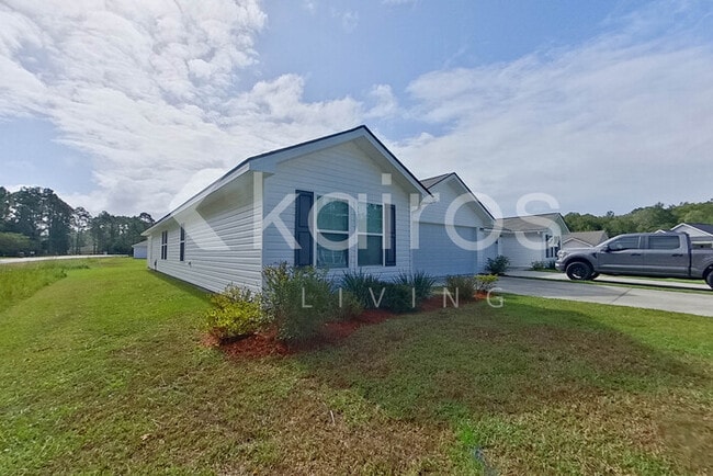 Photo - 11 Cottage Grove Dr