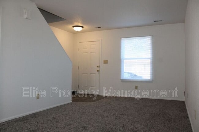 Photo - 1984 N Salem Ave