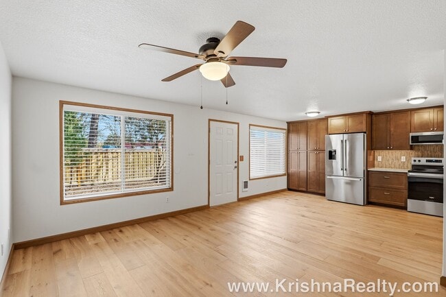 Photo - Modern 3 BD | 2.5 BA | 1,476 SF | 1-Car Garage | Solar Panels | Mountain View Community