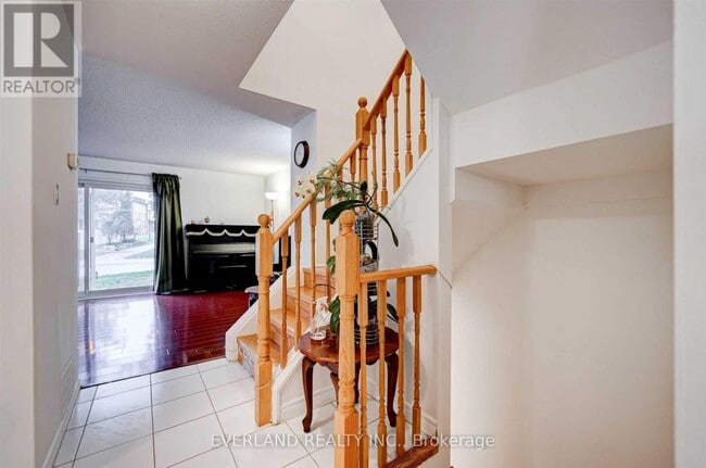 Photo - 25 Brimwood Blvd
