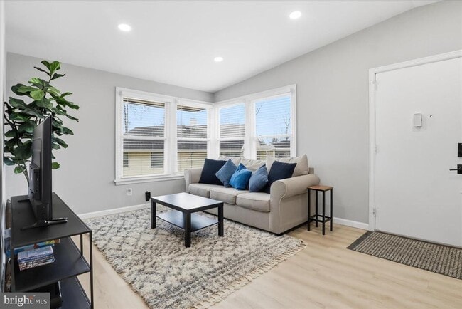 Photo - 3022 Jonothan Pl