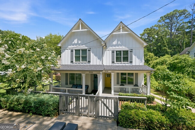 Photo - 254 Lamon Ave SE