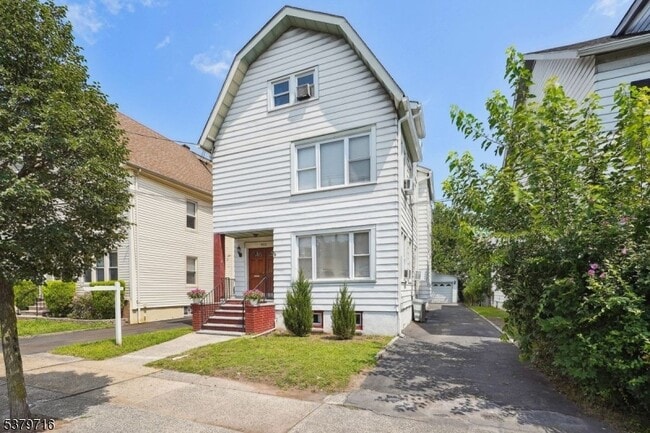 Building Photo - 403 Abington Ave Unit 1 Rental