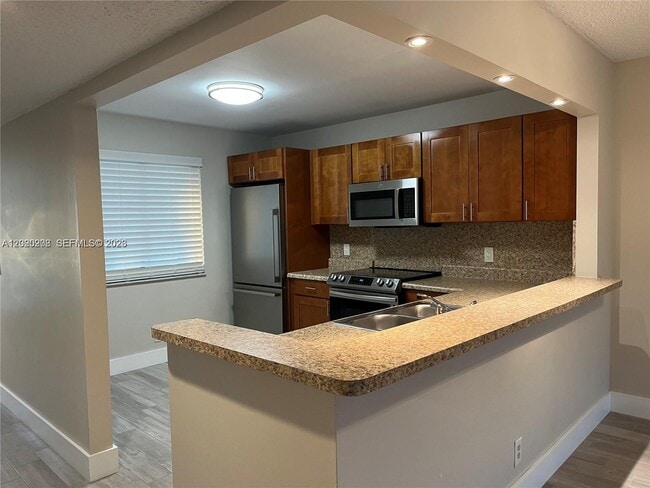 Photo - 436 Lakeview Dr Unit 203