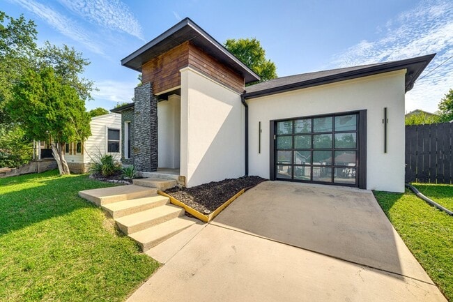 Photo - 414 Avenue E