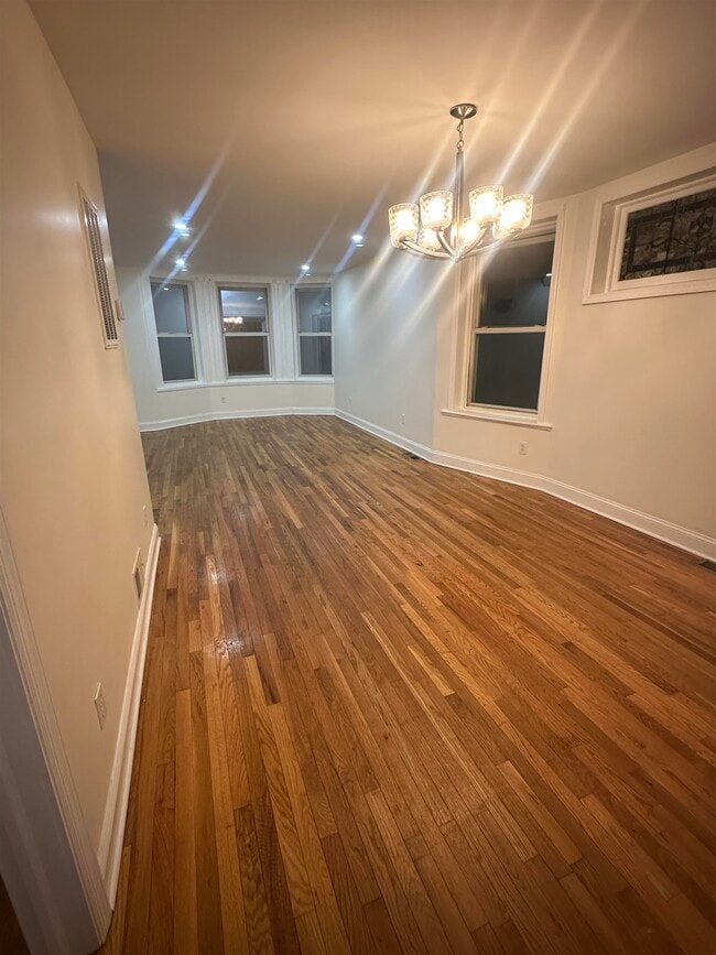 Photo - 192 Fairview Ave