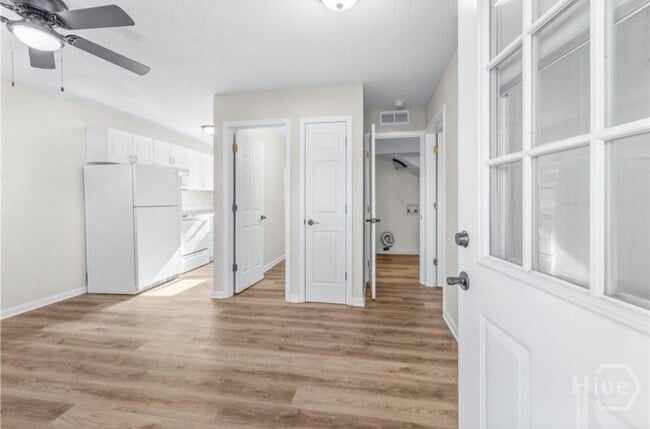 Photo - 1230 Estates Way