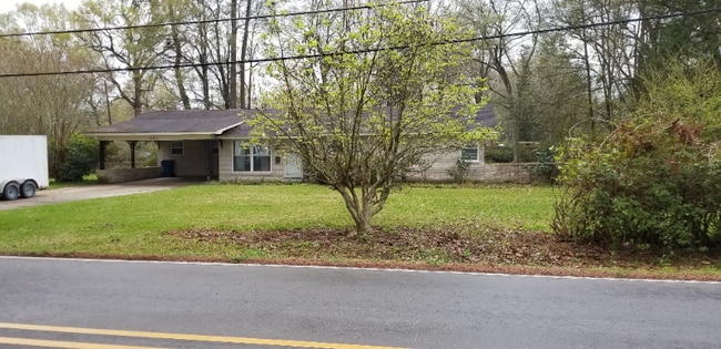 Photo - 604 Maple St