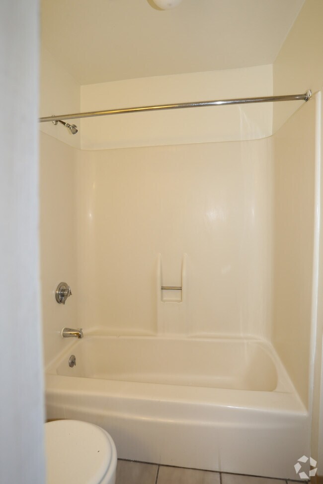 Uptown Village Apartments For Rent in Ithaca, NY