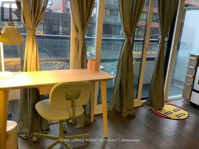 Photo - 36 Lisgar St Unité 729E