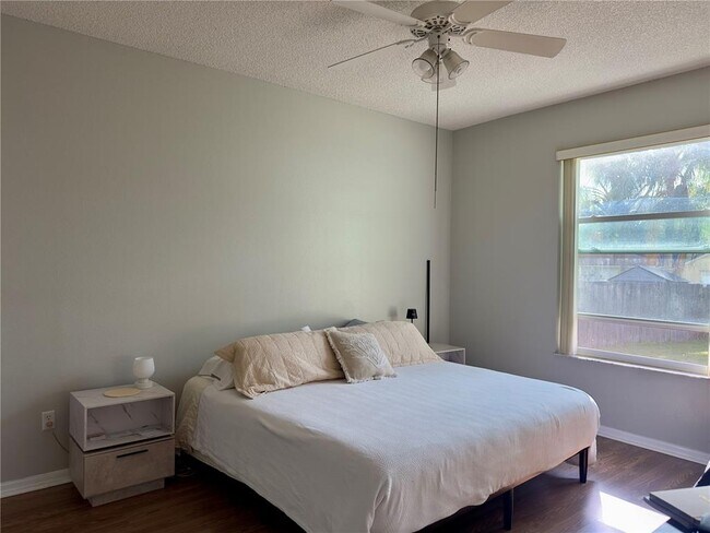 Photo - 1466 Canal Cross Ct