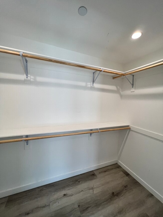 Photo - 2314 Montrose Ave