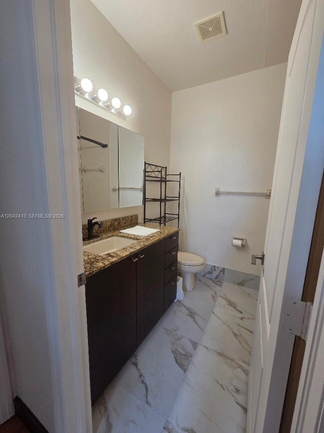 Photo - 1536 SE 25th St Unidad 207