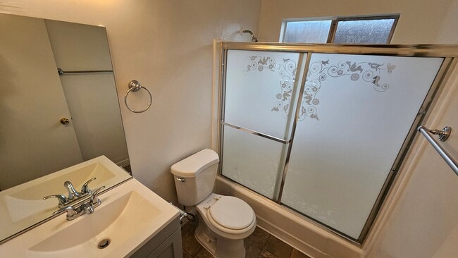 Photo - 638 N W Knoll Dr Unidad 3