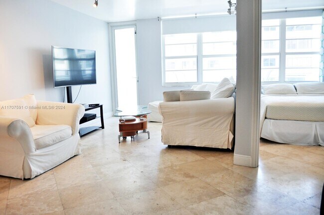 Building Photo - 100 Lincoln Rd Unit 728 Rental