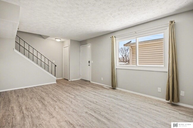 Photo - 1009 Willow Ave