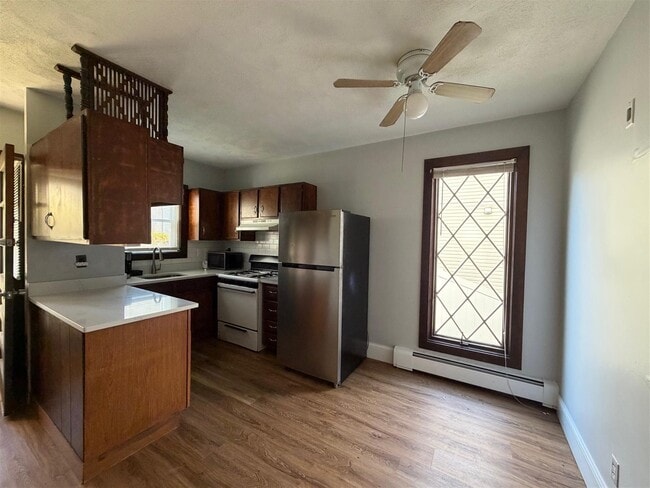 Building Photo - 31 Illinois Ave Unit 1