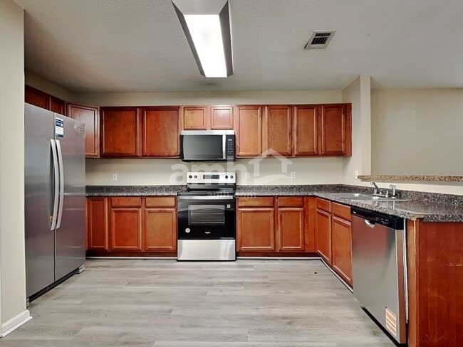 Photo - 7 Holly Springs Cir