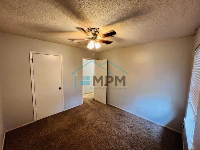 Photo - 113 Hilltop Dr