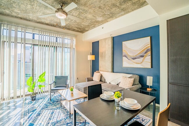 Photo - 914 N 4th St Unidad ID1388728P