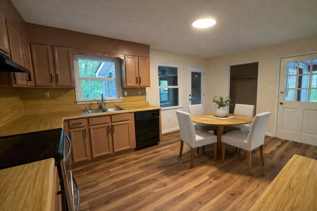 Photo - Well Maintained 3 Bedroom 2 Bath on a Private 1 Acre Lot