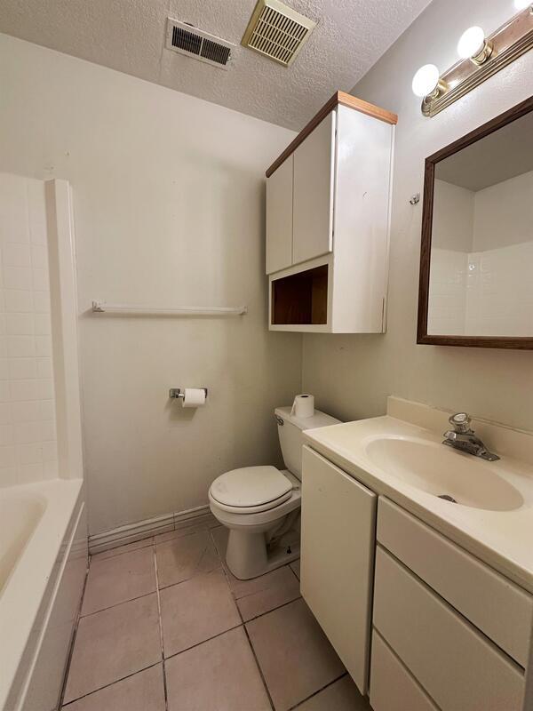 Photo - 18 N 200 E Unit 106