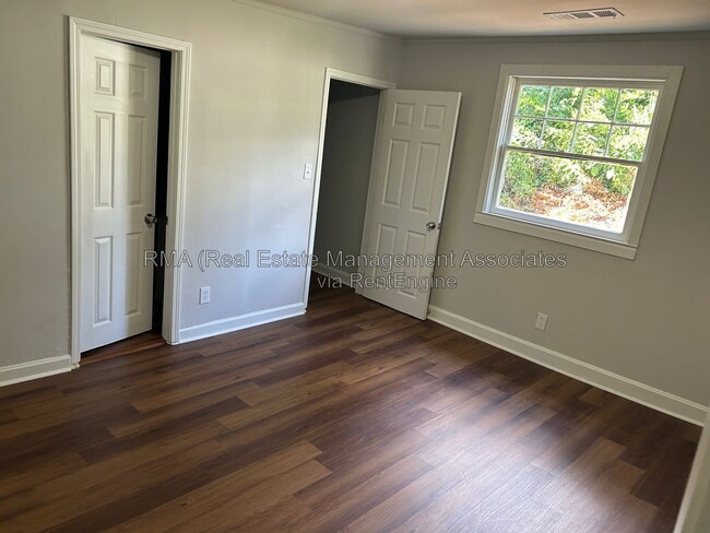 1342 Drewery Ave Unit B