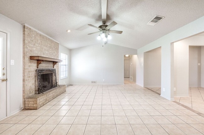 Photo - 1703 Kingman Rd