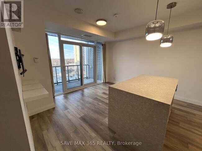 Photo - 500 Brock Ave Unité 809